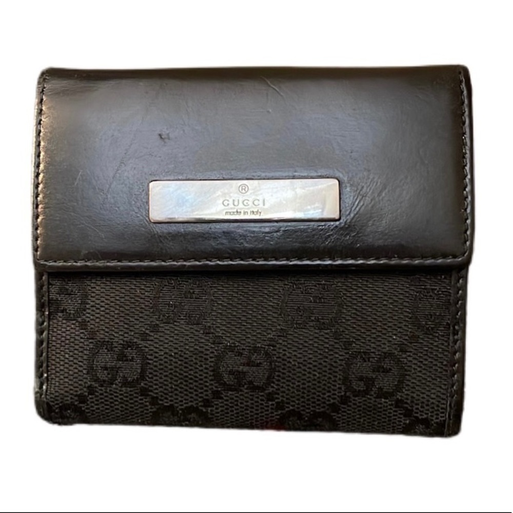 Authentic Vintage Gucci wallet